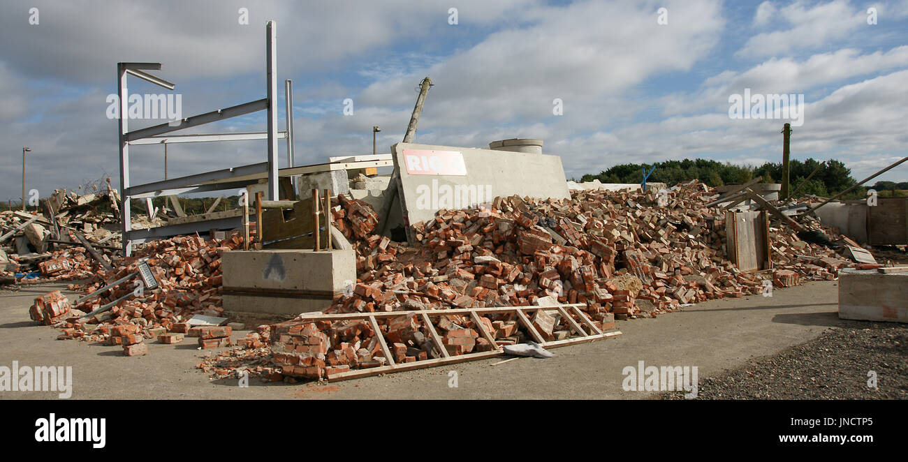 bomb blast, structural failure, building damage Stock Photo Alamy