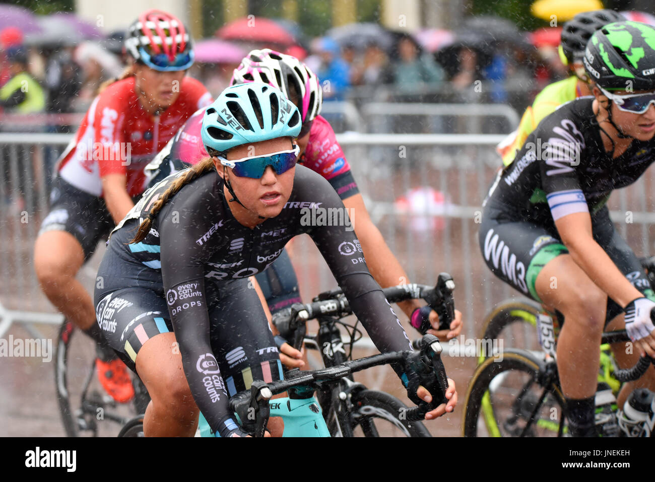 uci world cycling tour