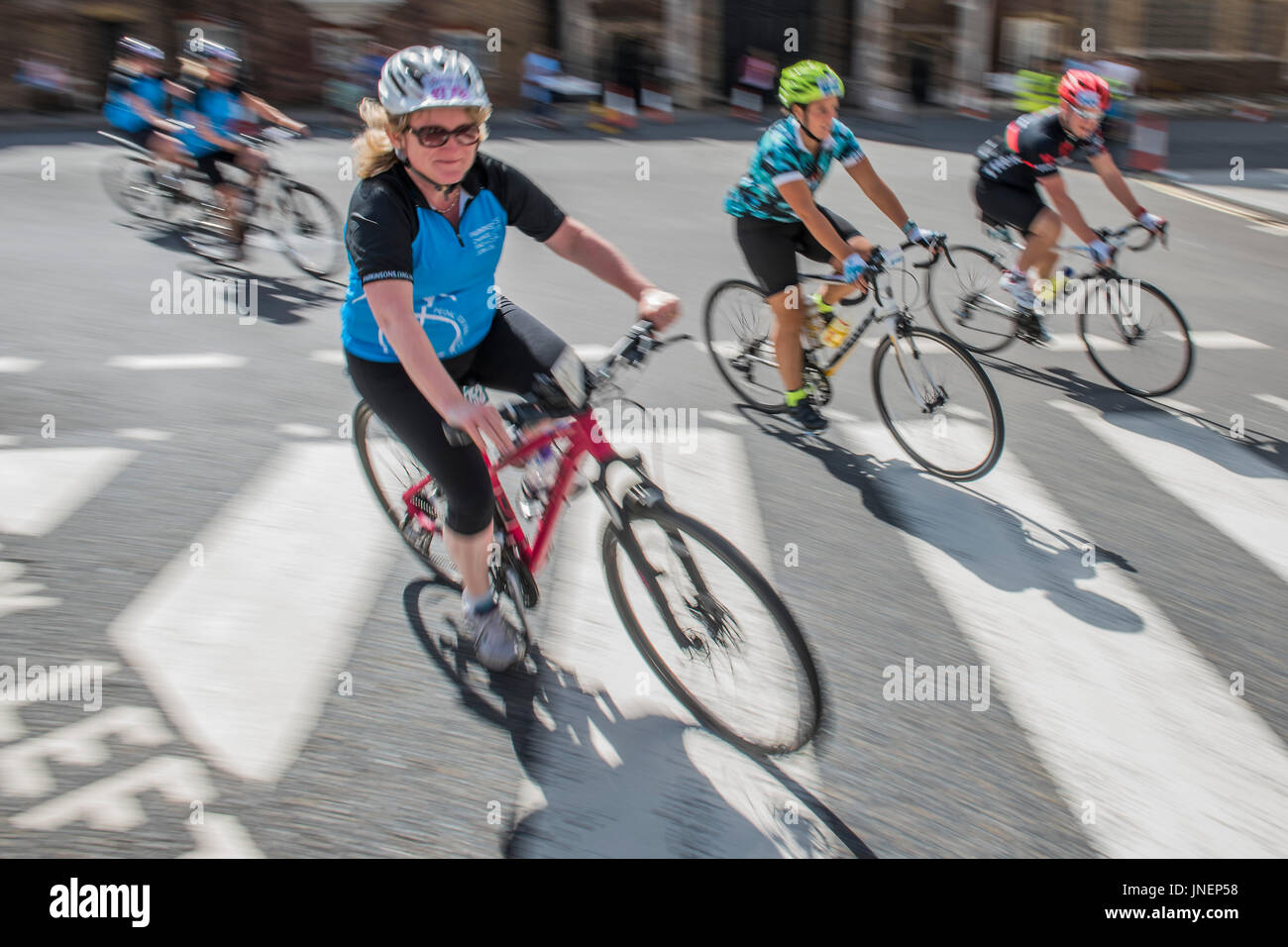Bike race charity hi-res stock photography and images - Alamy