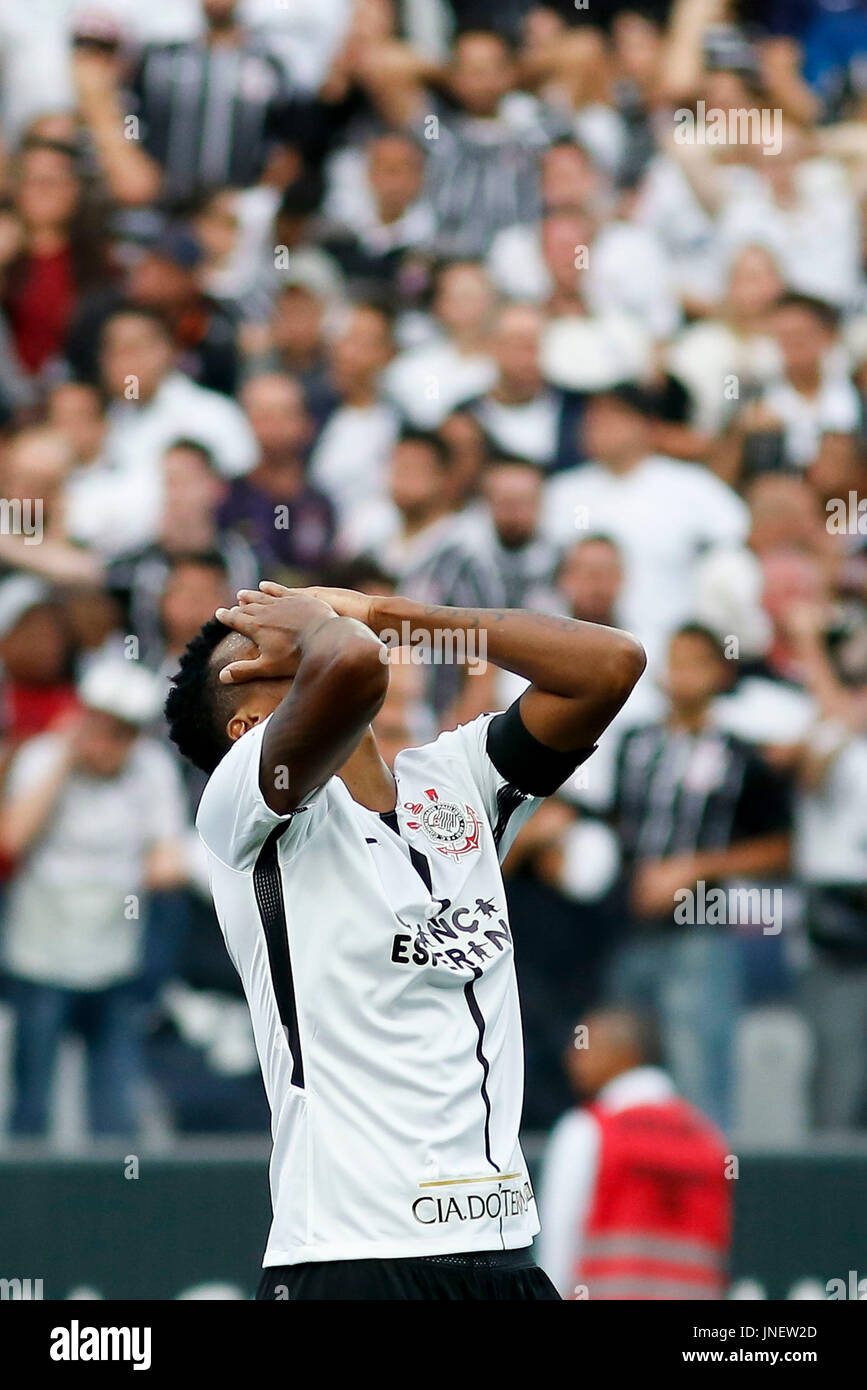 SÃO PAULO, SP - 30.07.2017: CORINTHIANS X FLAMENGO - Jô regrets an uncorrected goal during the match between Corinthians and Flamengo held at Corinthians Arena, East Zone of São Paulo. The match is valid for the 17th round of the Brasileirão 2017. (Photo: Marco Galvão/Fotoarena) Stock Photo