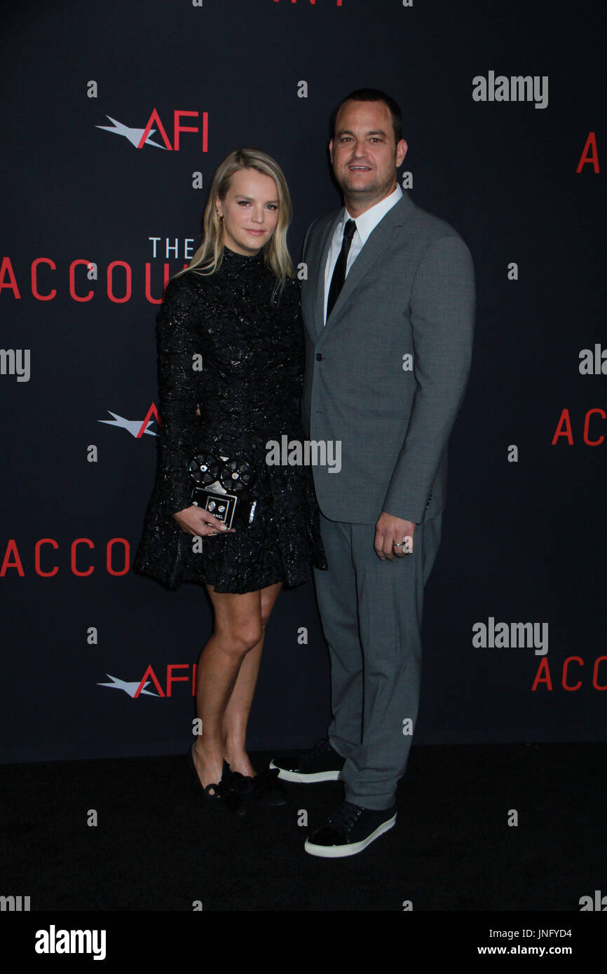 Kelly Sawyer, Jamie Patricof 10/10/2016 The Los Angeles World Premiere