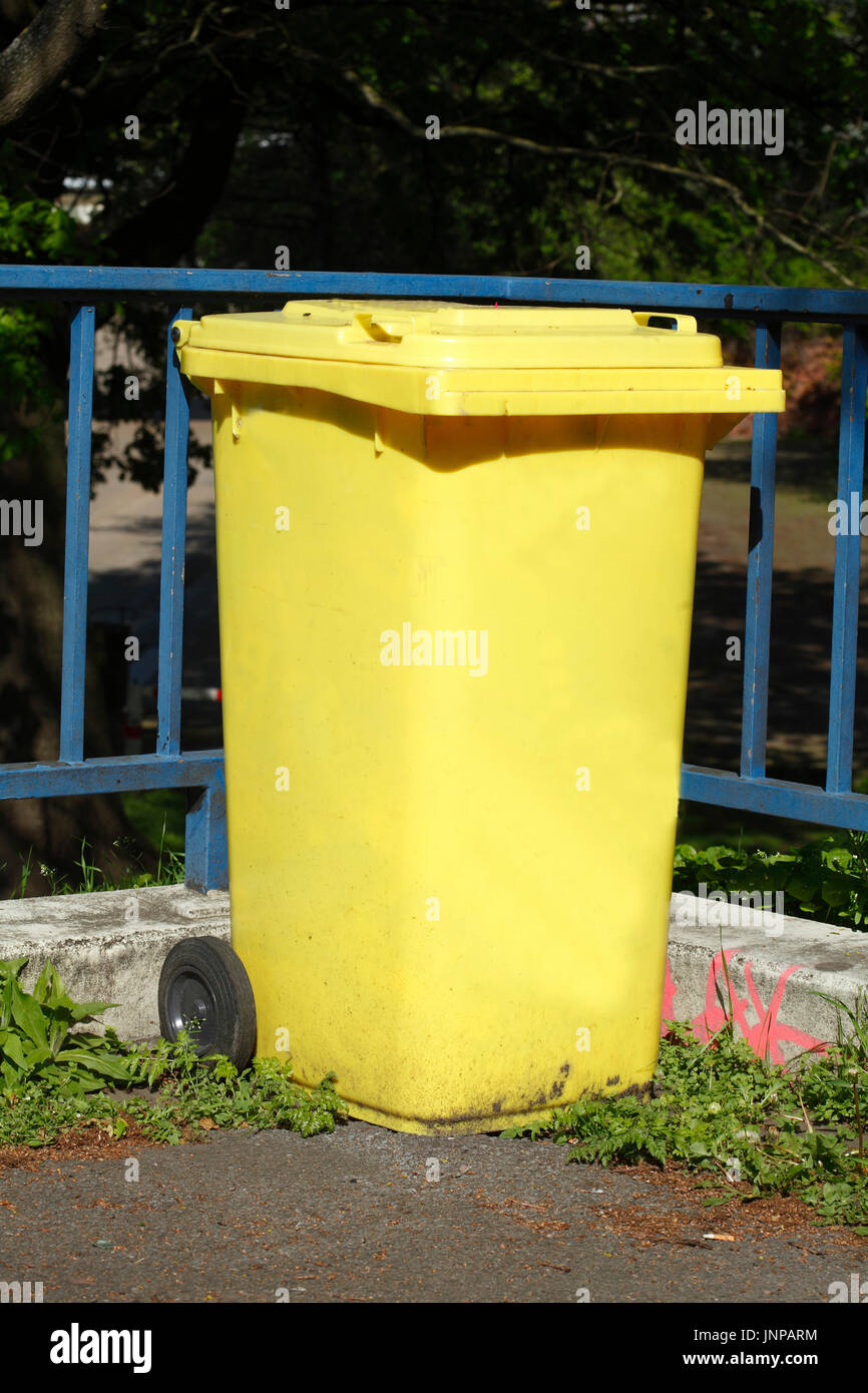 Yellow Recycling Bin for plastic Waste Stock Photo Alamy