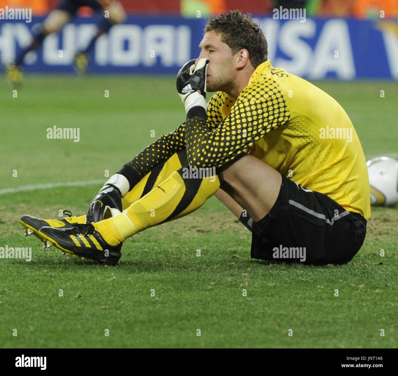 JOHANNESBURG, South Africa - Netherlands goalkeeper Maarten Stekelenburg reacts after allowing a goal by Spain midfielder Andres Iniesta during extra time of a World Cup final at Soccer City Stadium in Johannesburg, South Africa, on July 11, 2010. The Netherlands lost 1-0. (Kyodo) Stock Photo