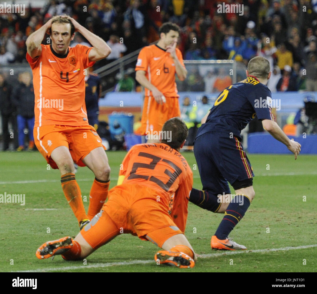 Andreas Iniesta. Salvador BA 13 jun 2014. Jogo 03 Holanda VS Espanha. Spain  v Holland. World Cup 2014. Fonte Nova stadium, Bahia Stock Photo - Alamy