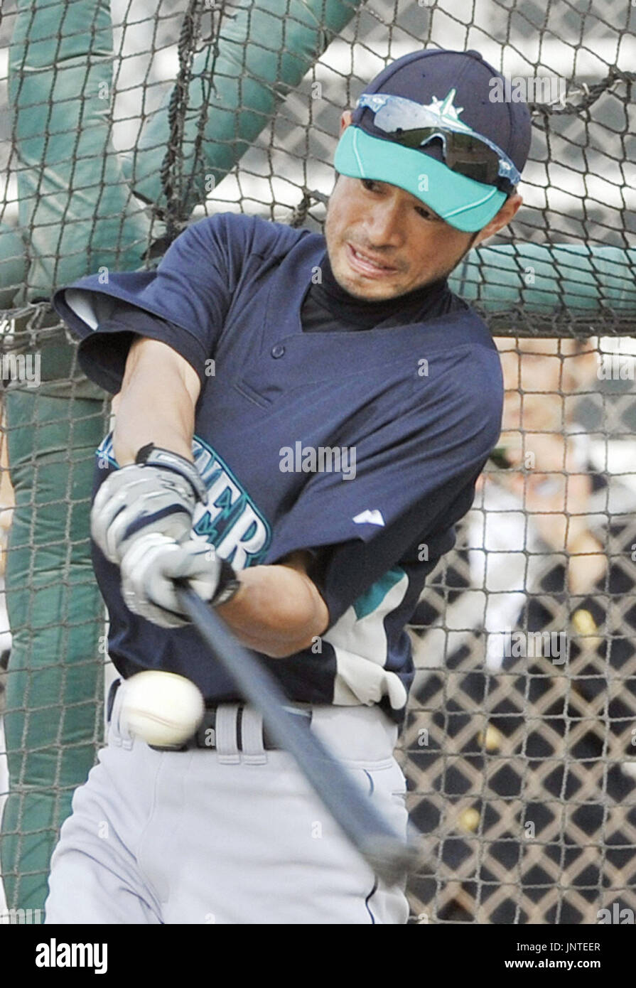 Ichiro Rookie Spring Training PEORIA, United States - Seattle Mariners outfielder Ichiro Suzuki ...