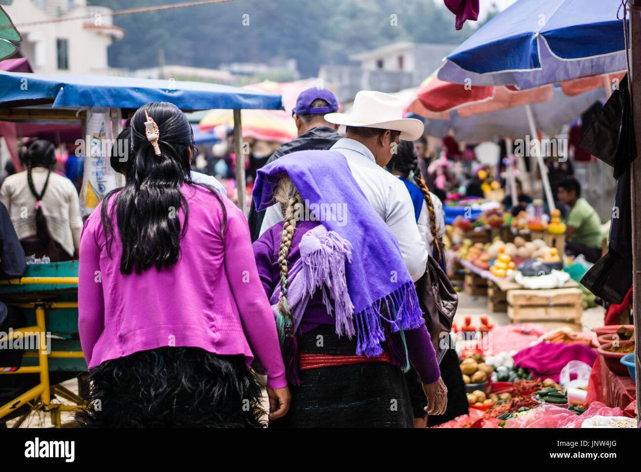 Chamula and women hi-res stock photography and images - Alamy