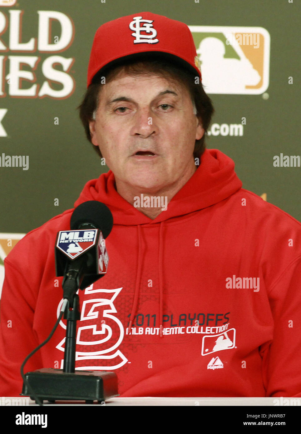 St. Louis Cardinals manager Tony La Russa and wife Elaine leave a press  conference after announcing he has decided to retire at Busch Stadium in  St. Louis on October 31, 2011. La