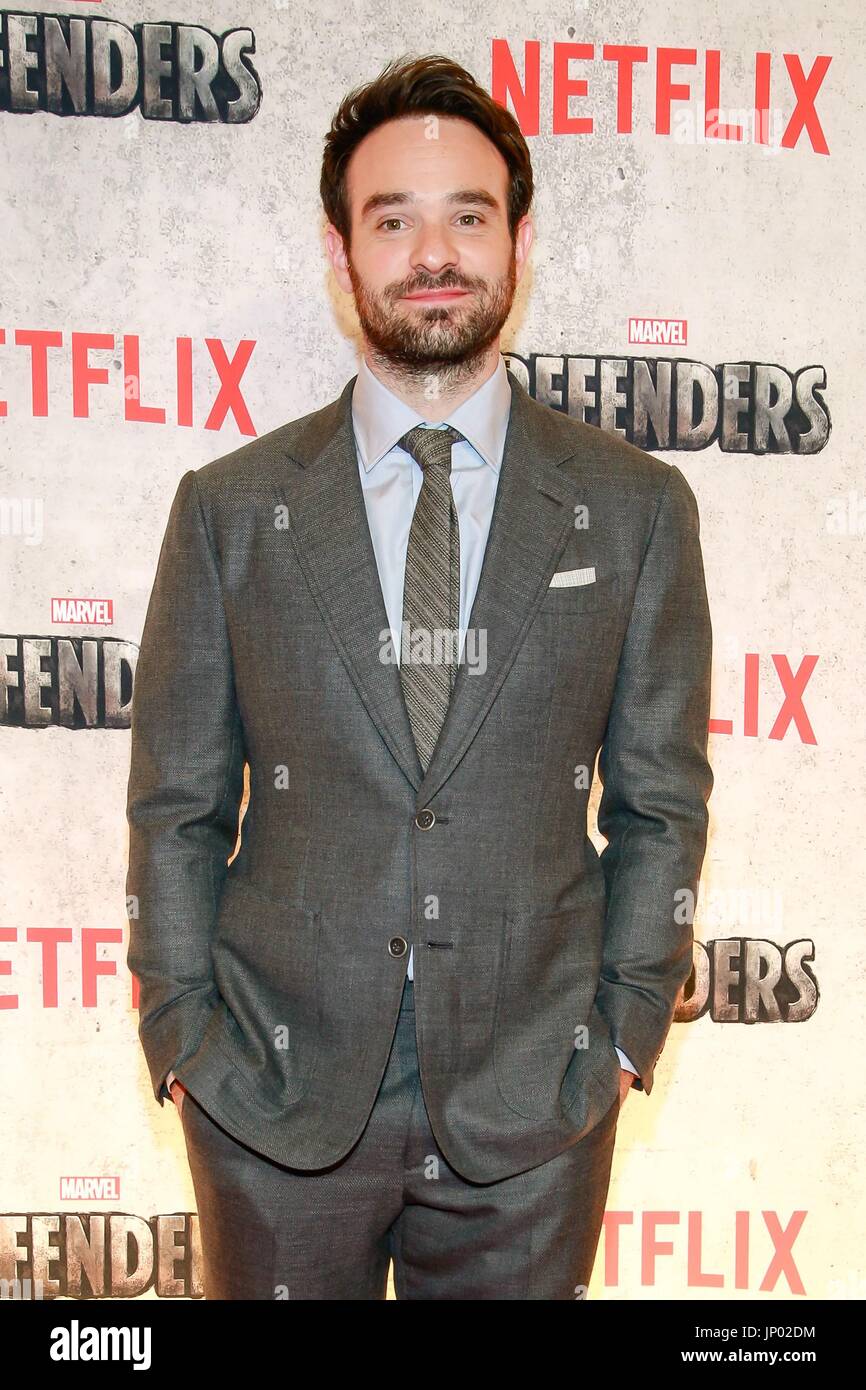 New York, NY, USA. 31st July, 2017. Charlie Cox at arrivals for Netflix's Premiere of Marvel's THE DEFENDERS, BMCC Tribeca Performing Arts Center, New York, NY July 31, 2017. Credit: Jason Mendez/Everett Collection/Alamy Live News Stock Photo