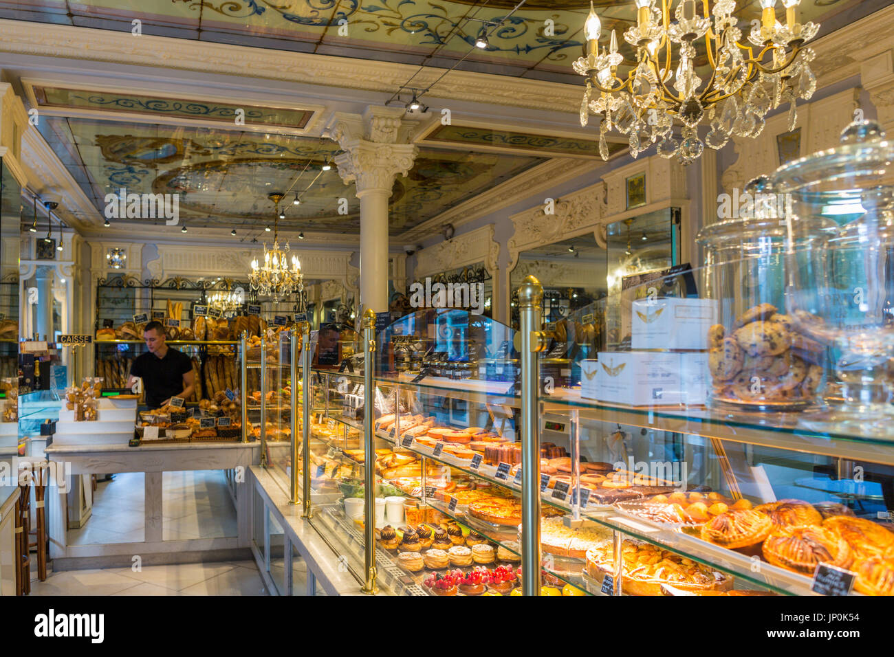 Petit pastry hires stock photography and images Alamy