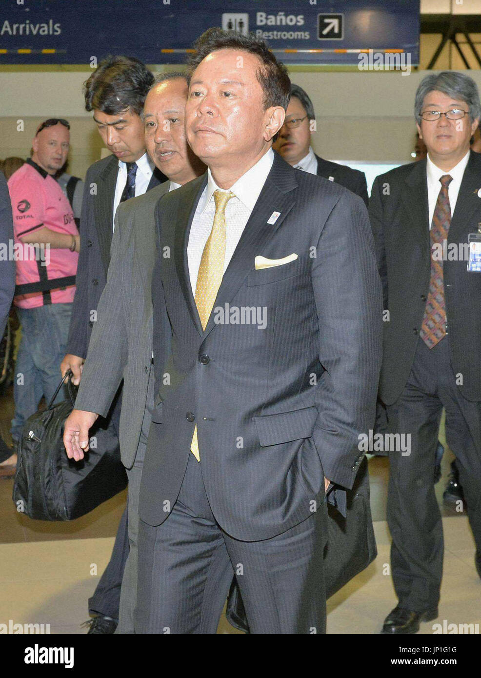 BUENOS AIRES, Argentina - Tokyo Gov. Naoki Inose arrives in Buenos ...