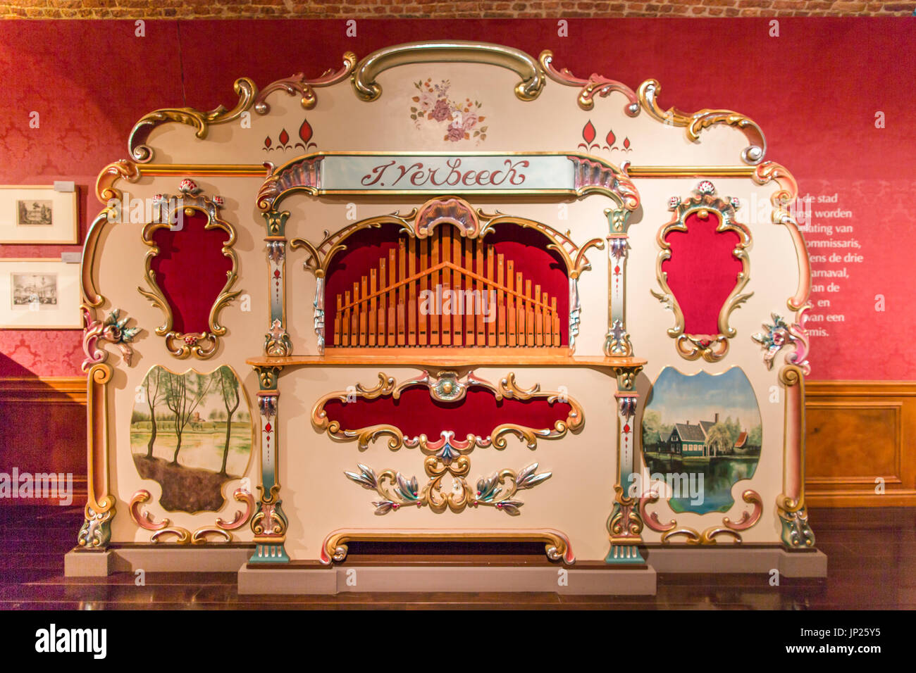 Musical instrument museum hires stock photography and images Alamy