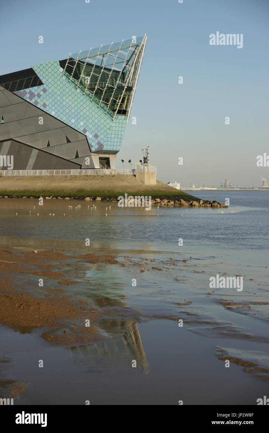 Modern Architecture Hull High Resolution Stock Photography and Images ...