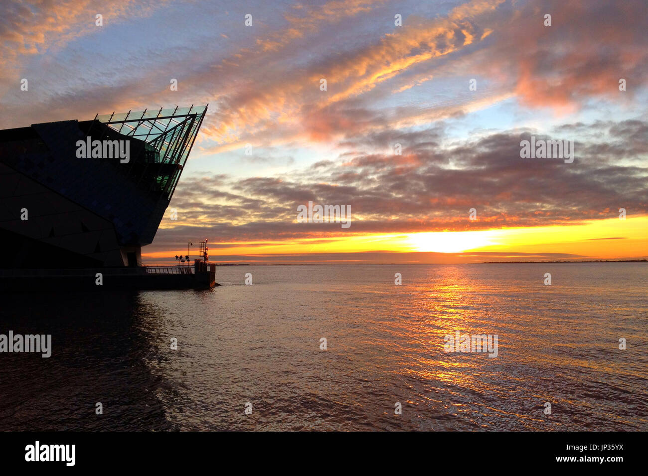 The Deep, Kingston upon Hull. Aquarium Stock Photo Alamy