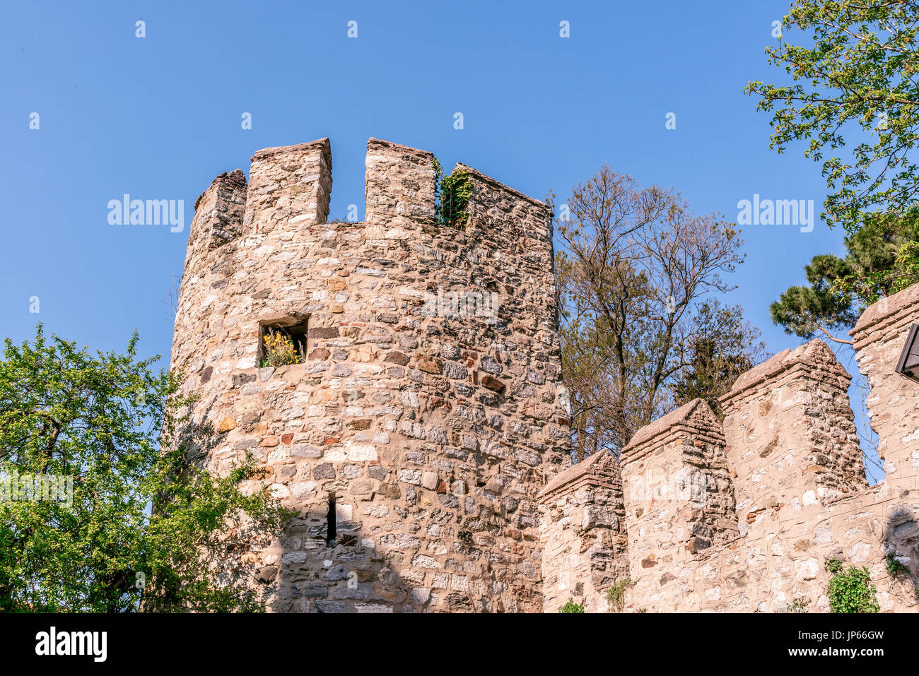 Anatolian Castle (Anadolu Hisari) In Istanbul.Historically Known As Guzelce  Hisar(meaning Proper Castle) Is A Fortress Located In Anatolian (Asian)  Side Of The Bosporus Stock Photo, Picture and Royalty Free Image. Image  91222018.