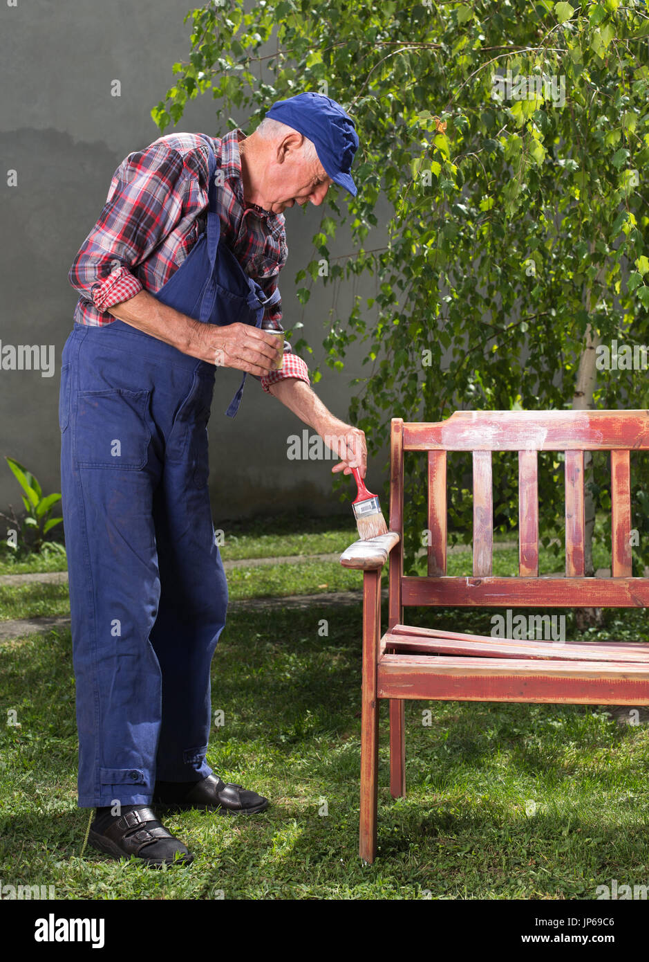 Old man garden hi-res stock photography and images - Alamy