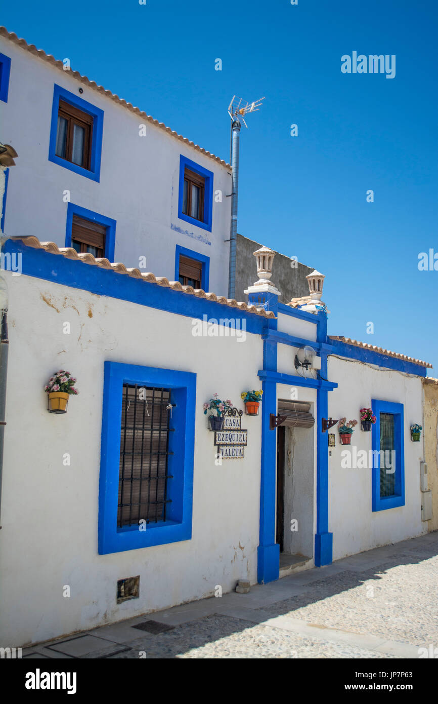 White washed house hi-res stock photography and images - Alamy