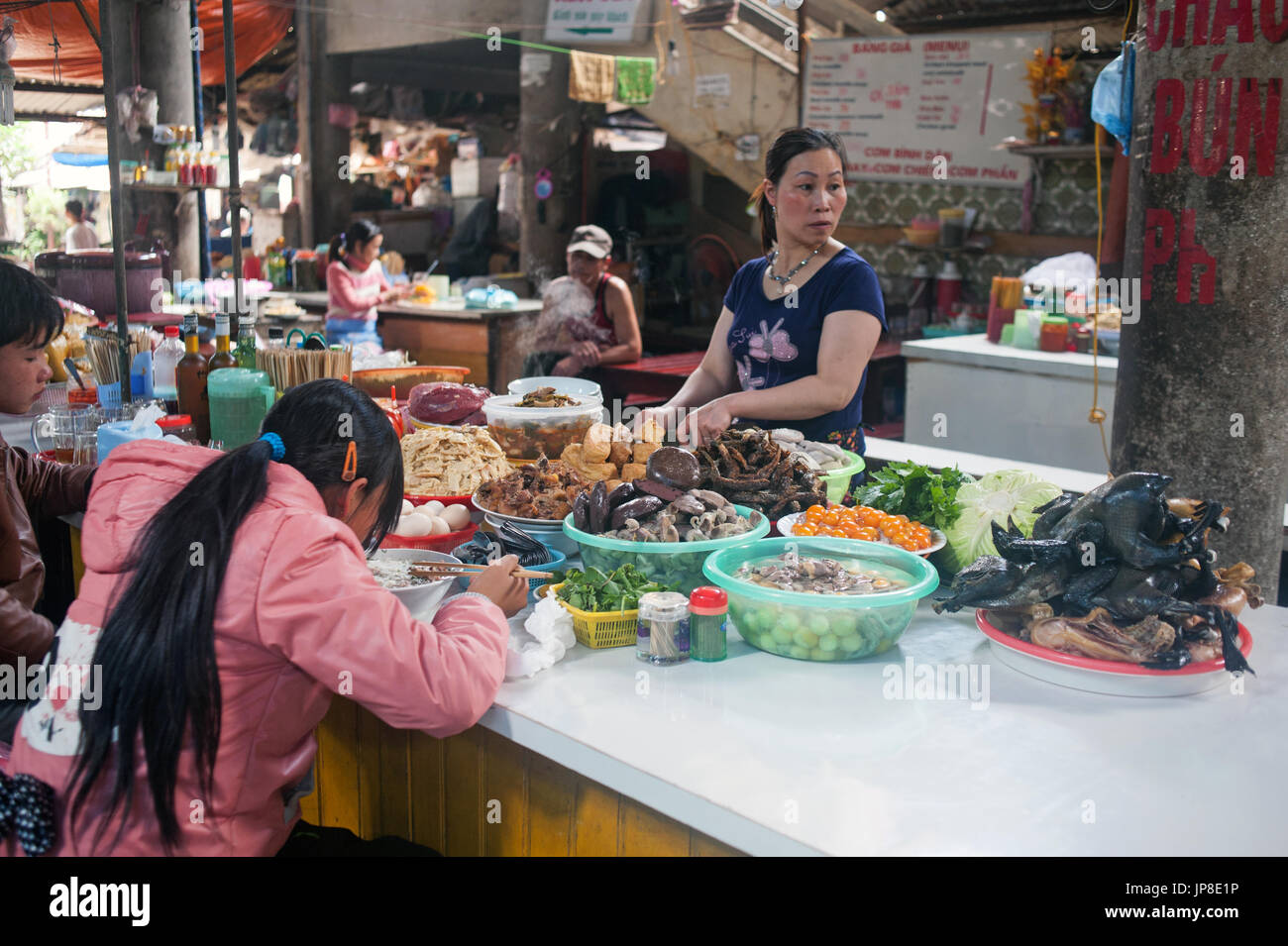 Vietnam food markets hi-res stock photography and images - Alamy