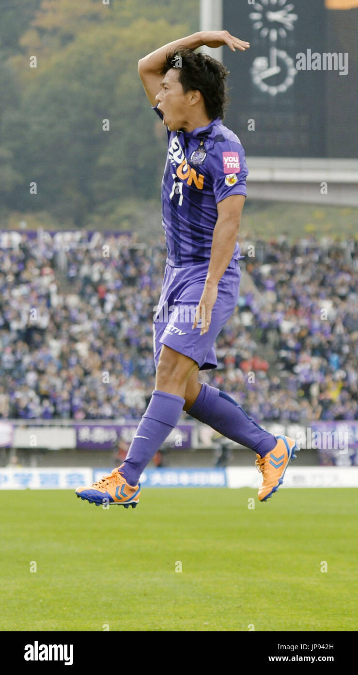Sanfrecce Hiroshima striker Hisato Sato celebrate after scoring during ...
