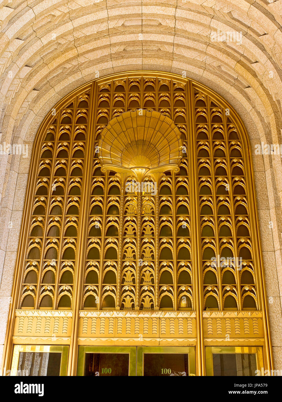 Art deco entrance hi-res stock photography and images - Alamy