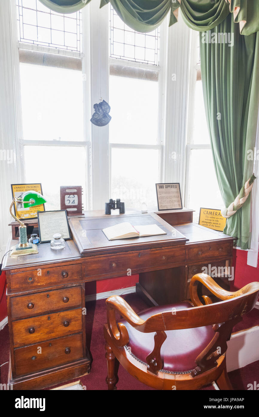 England, Kent, Broadstairs, Bleak House, The Charles Dickens Study and Writing Desk Stock Photo