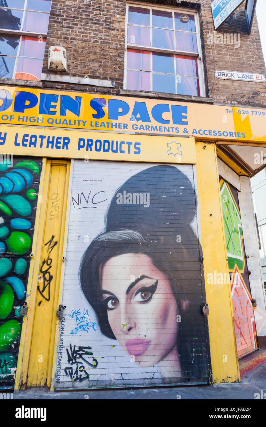 England, London, Shoreditch, Brick Lane, Street Art Portrait of Amy Whinehouse Stock Photo