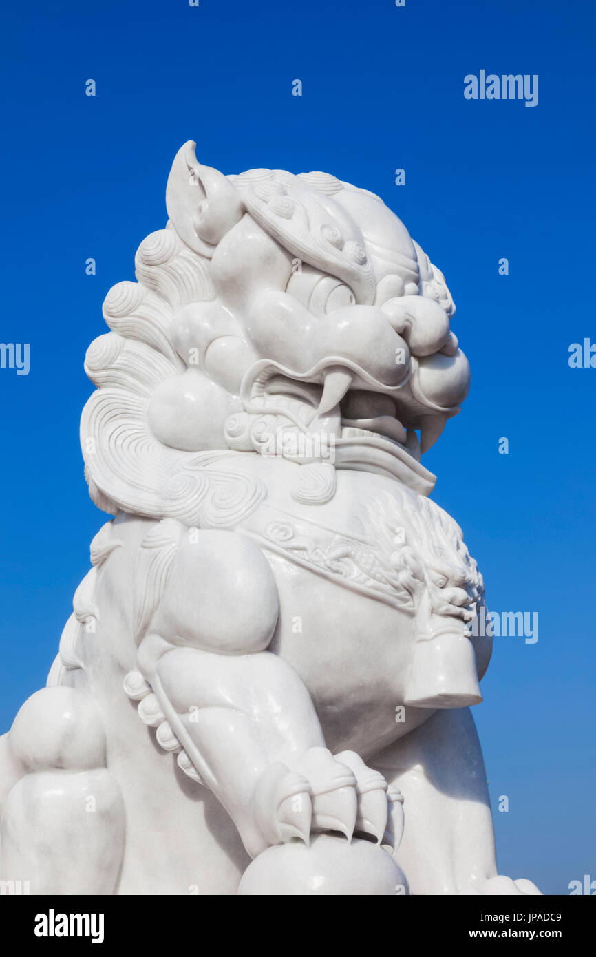 China, Hong Kong, Central, Chinese Lion Statue Stock Photo