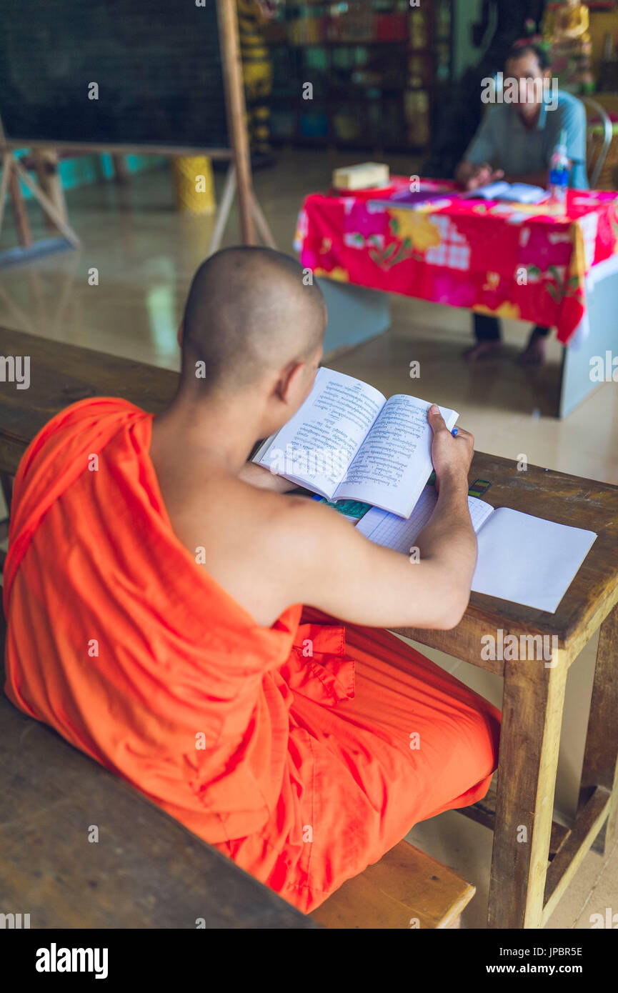 Tra Vinh, Mekong Delta, Southern Vietnam. Khmer Krom monks at school. Stock Photo