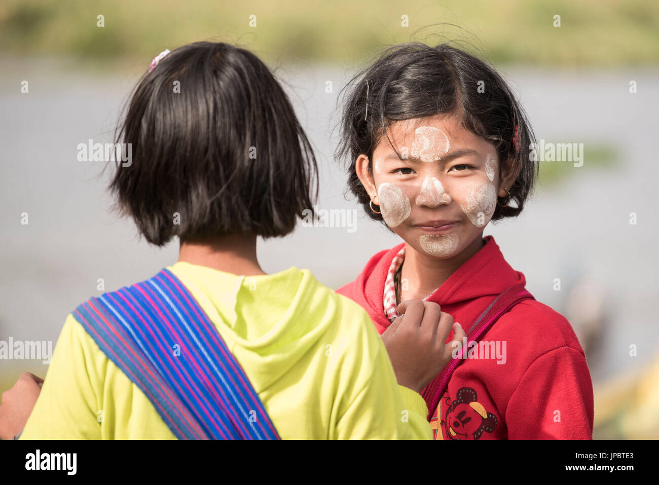 Samka, Shan State, Myanmar. Pa-o young girls. Stock Photo