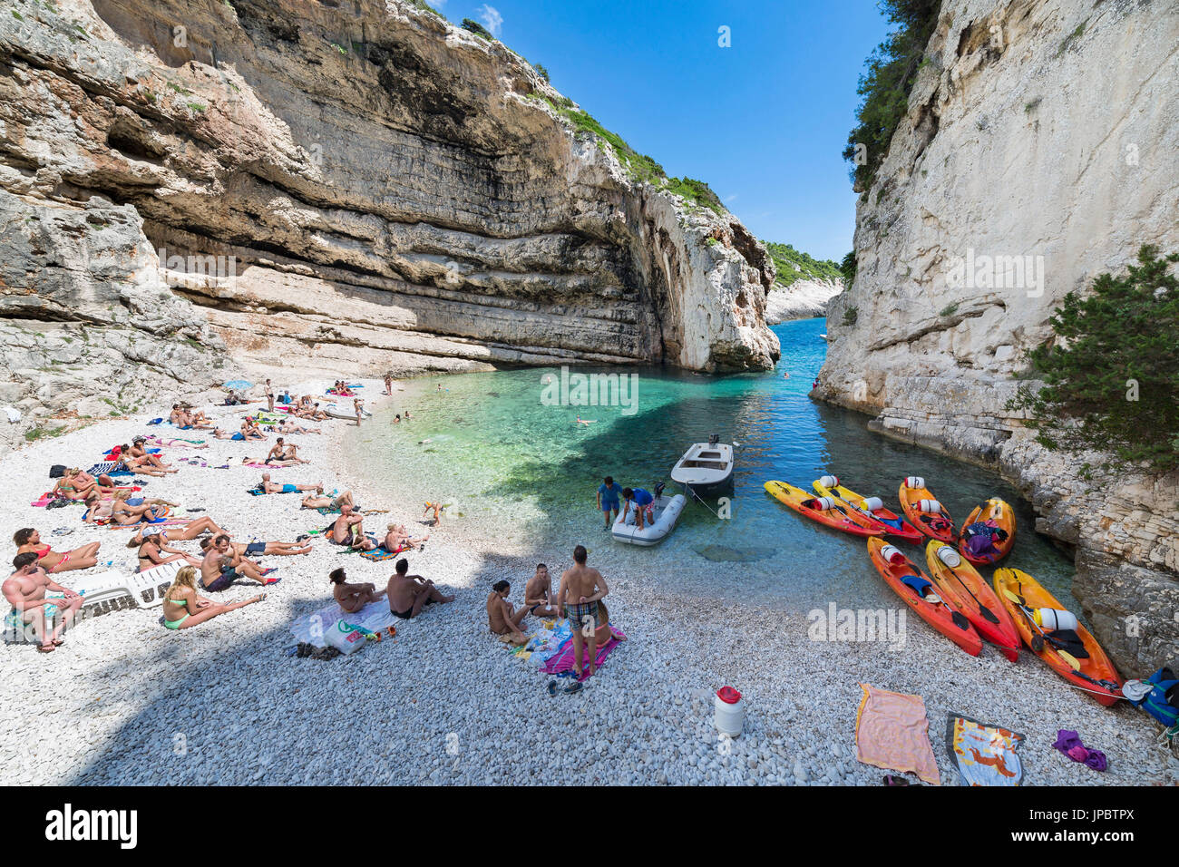 View of Stiniva Beach (Vis, Vis Island, Split-Dalmatia county, Dalmatia region, Croatia, Europe) Stock Photo