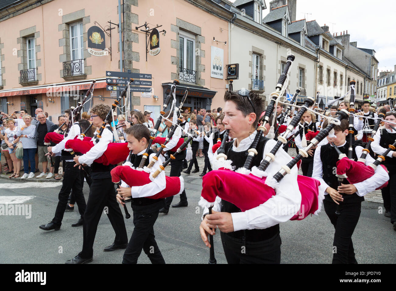French musicians playing bagpipes, La Fête des Brodeuses, a family festival, Pont L'Abbe, Bigouden, Finistere, Brittany, France Europe Stock Photo