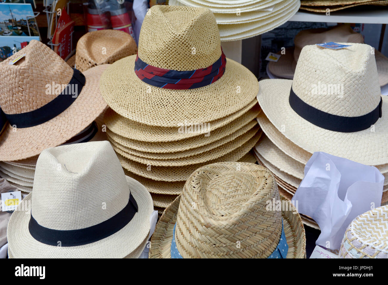 Hats for sale hi-res stock photography and images - Alamy