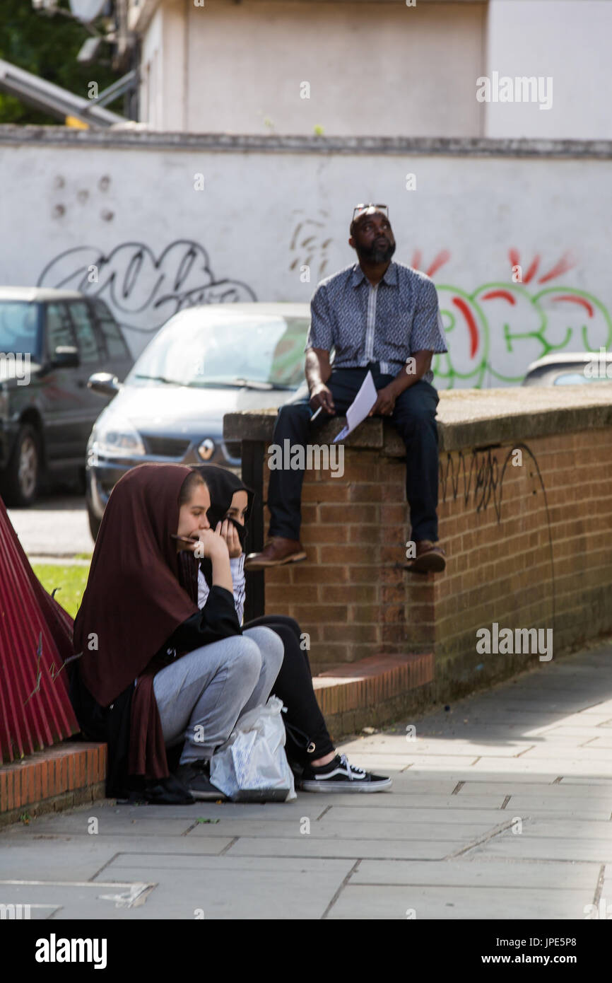 Community reflect on the devastation following the horrific fire at Grenfell Tower Stock Photo