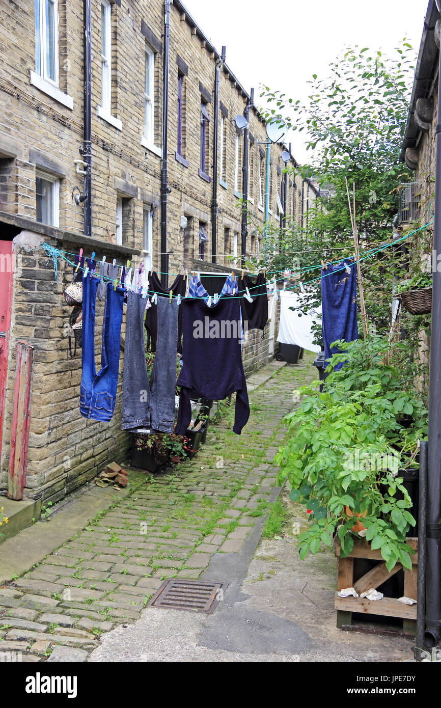 alleyway-between-backs-hi-res-stock-photography-and-images-alamy