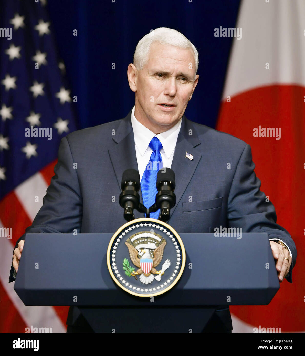Mike Pence Warnt Vor Folgen Des Handelsstreits Zwischen USA Und Kanada