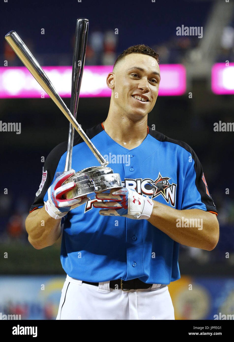 Aaron Judge of the New York Yankees holds the AllStar Home Run Derby