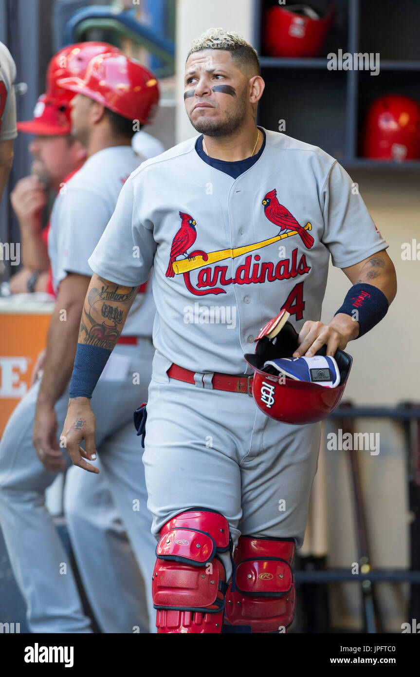 Yadier molina hi-res stock photography and images - Alamy