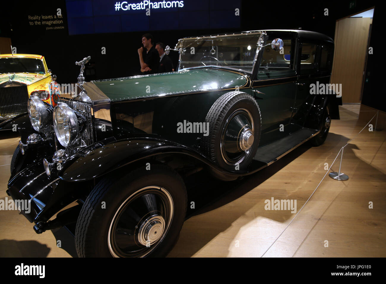 Chia sẻ 72 classic rolls royce phantom 1925 hay nhất  trieuson5