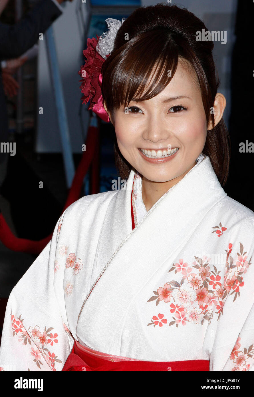 Natsumi Abe at the Los Angeles Premiere of "High School Musical 3