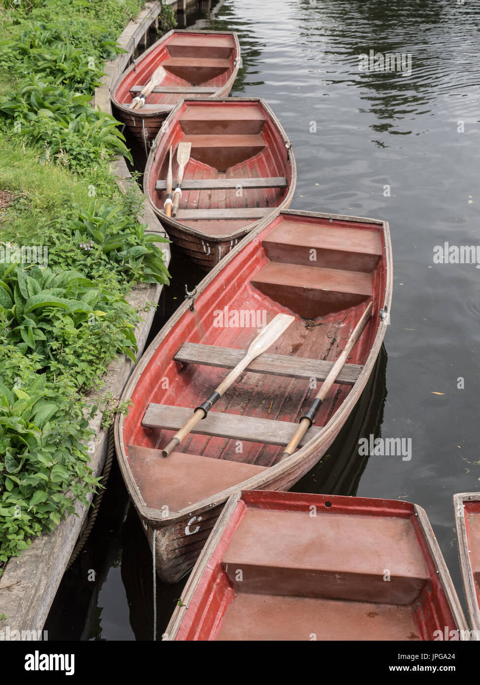 Rowing Boats On The River Stour Stock Photos &amp; Rowing ...