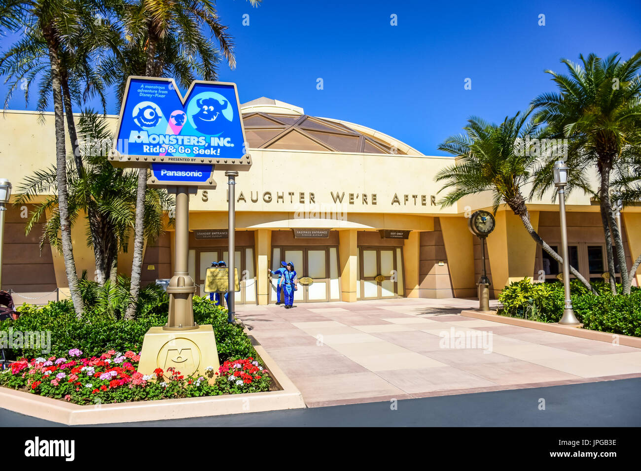 Seek magic hi-res stock photography and images - Alamy