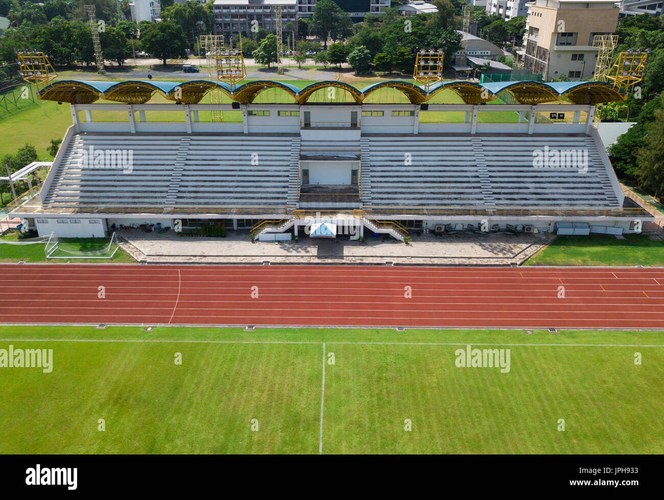 Empty football stadium hi-res stock photography and images - Alamy