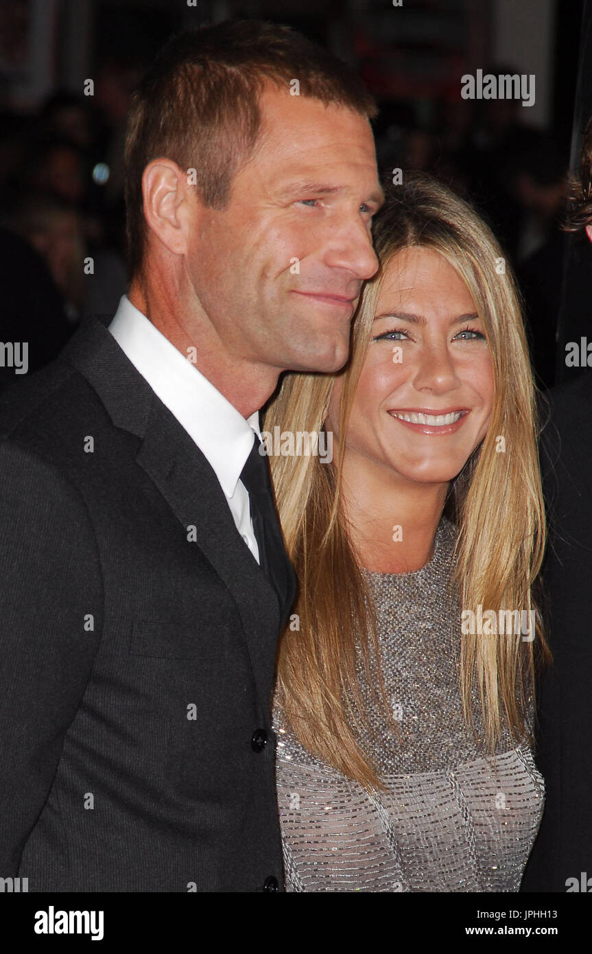 Aaron Eckhart Jennifer Aniston At The World Premiere Of Love Happens