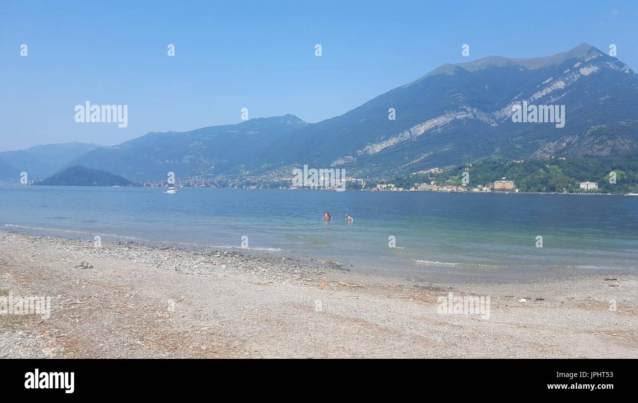 Lake Como Beach Stock Photo Alamy