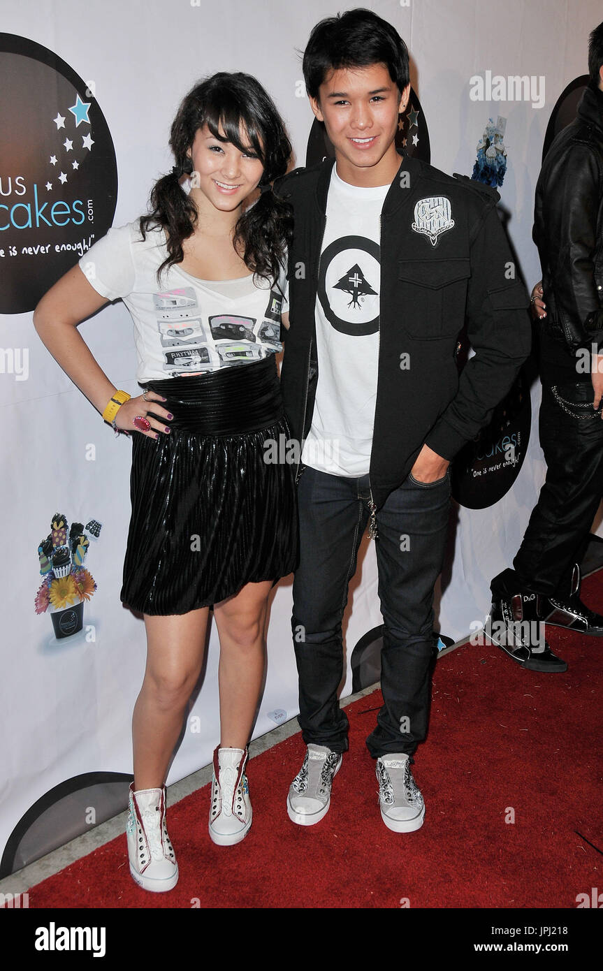 Maegan Stewart & BooBoo Stewart at the Famous Cupcakes Beverly Hills Grand Opening held at Famous Cupcakes in Beverly Hills, CA. The event took place on Wednesday, October 7, 2009. Photo by: PRPP_Pacific Rim Photo Press. Stock Photo