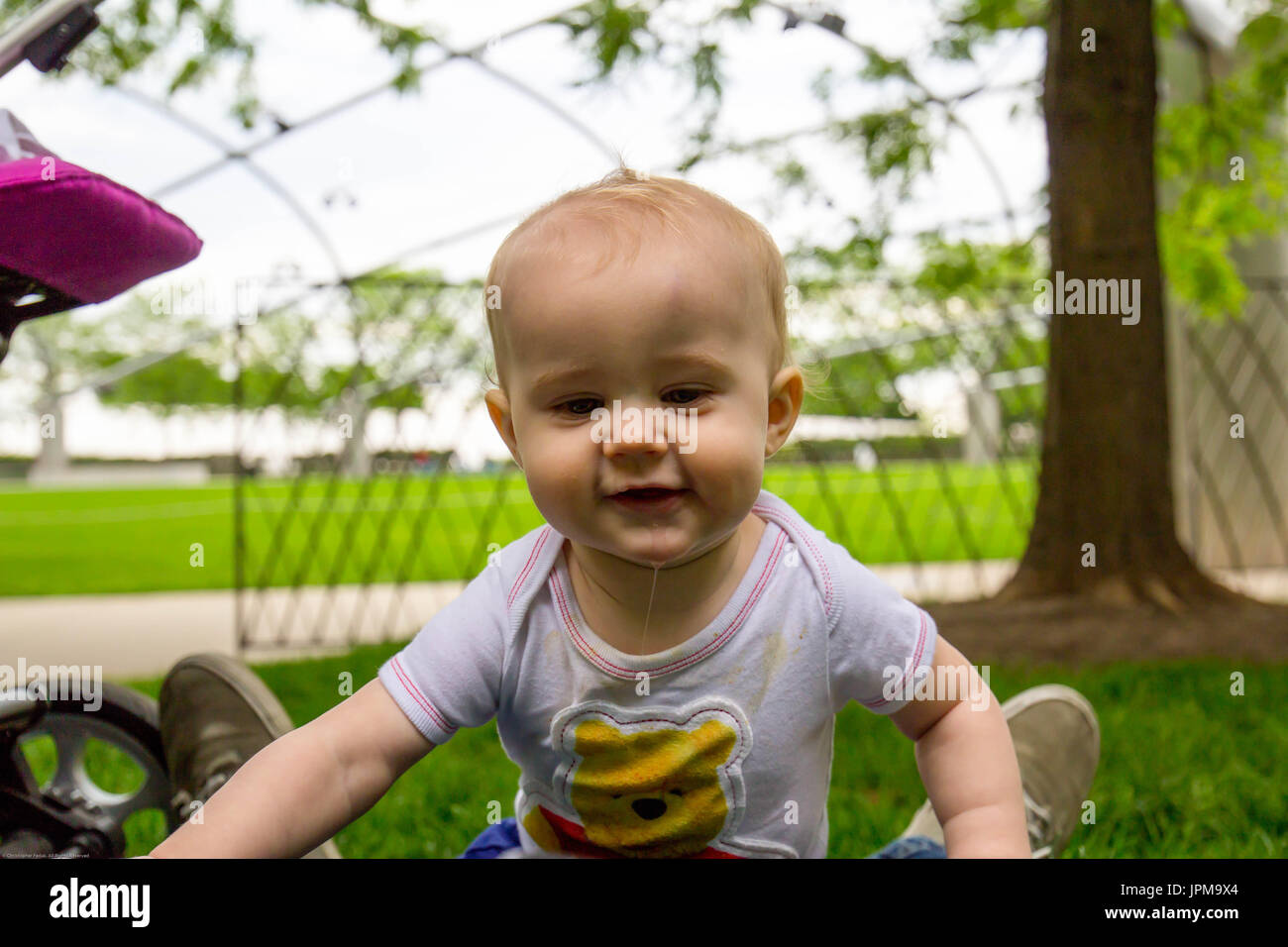 Baby in Millenium Park Downtown Chicago Stock Photo Alamy