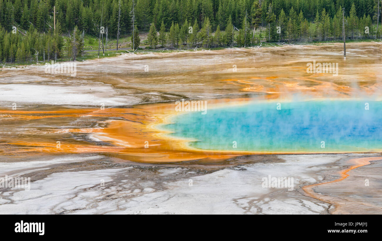 Grand Prismatic Spring in Midway Geyser Basin see from  above in Yellowstone National Park, Wyoming. Stock Photo