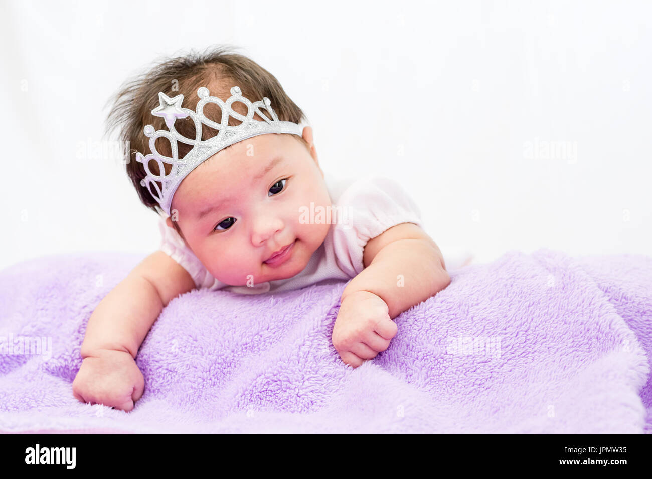 Asian chinese baby girl sleeping hi-res stock photography and images ...