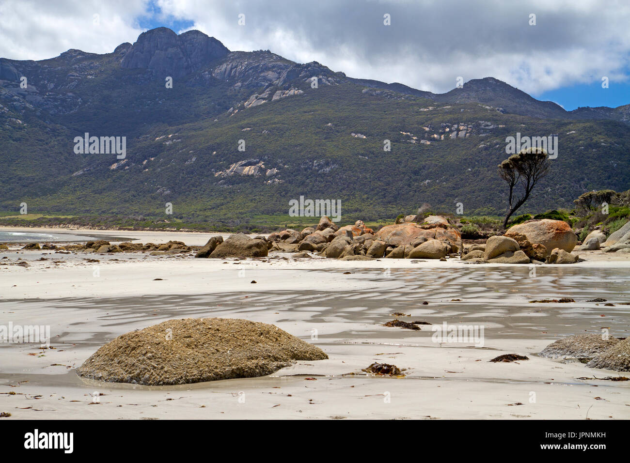 Fotheringate Bay and the Strzelecki Peaks on Flinders Island Stock Photo