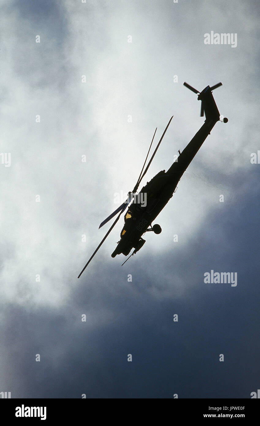 USSR Soviet Union Mil Mi-28N Havoc in a steep dive on a grey-cloudy-day in the flying-display at the 1999 Zhukovski MAKS Airshow Stock Photo