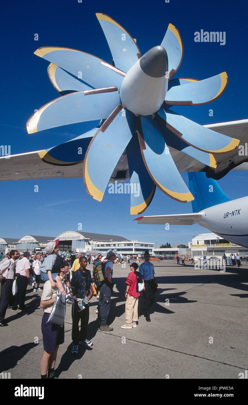 propeller blades on a Progress D27 contrarotating propfan engine of